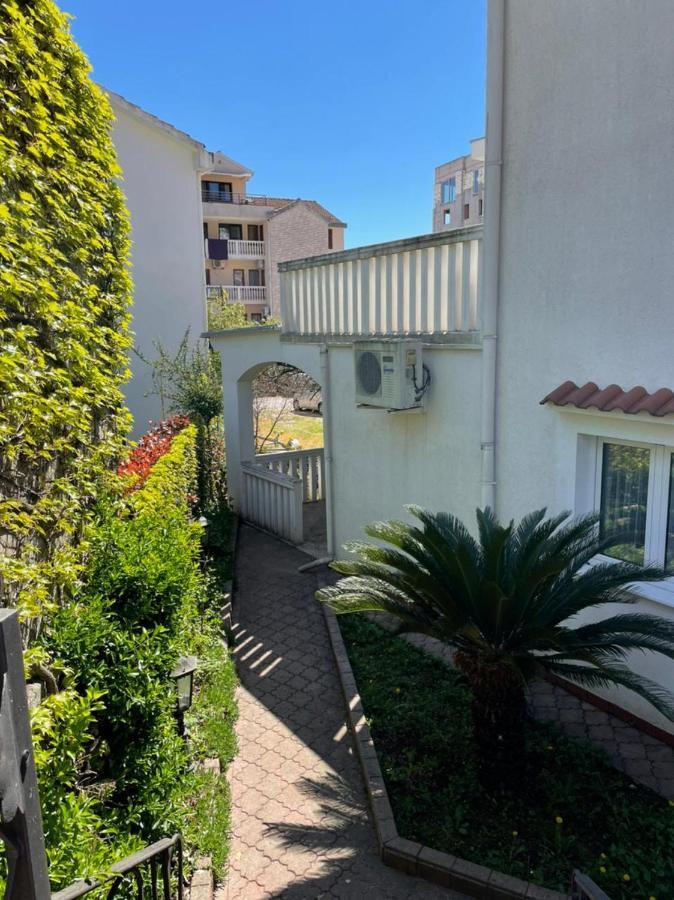 Vila Monte Hotel Budva Eksteriør billede