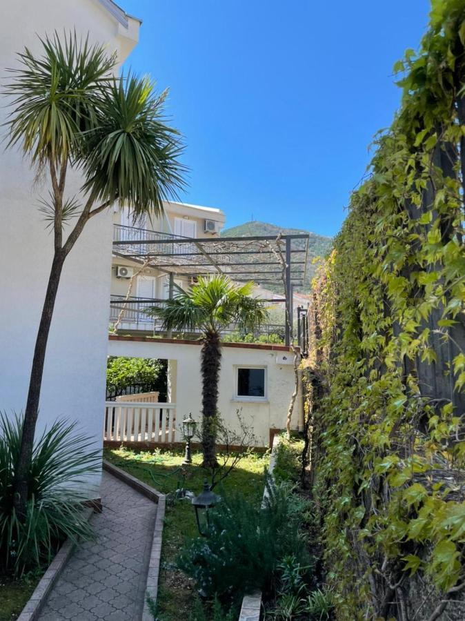 Vila Monte Hotel Budva Eksteriør billede